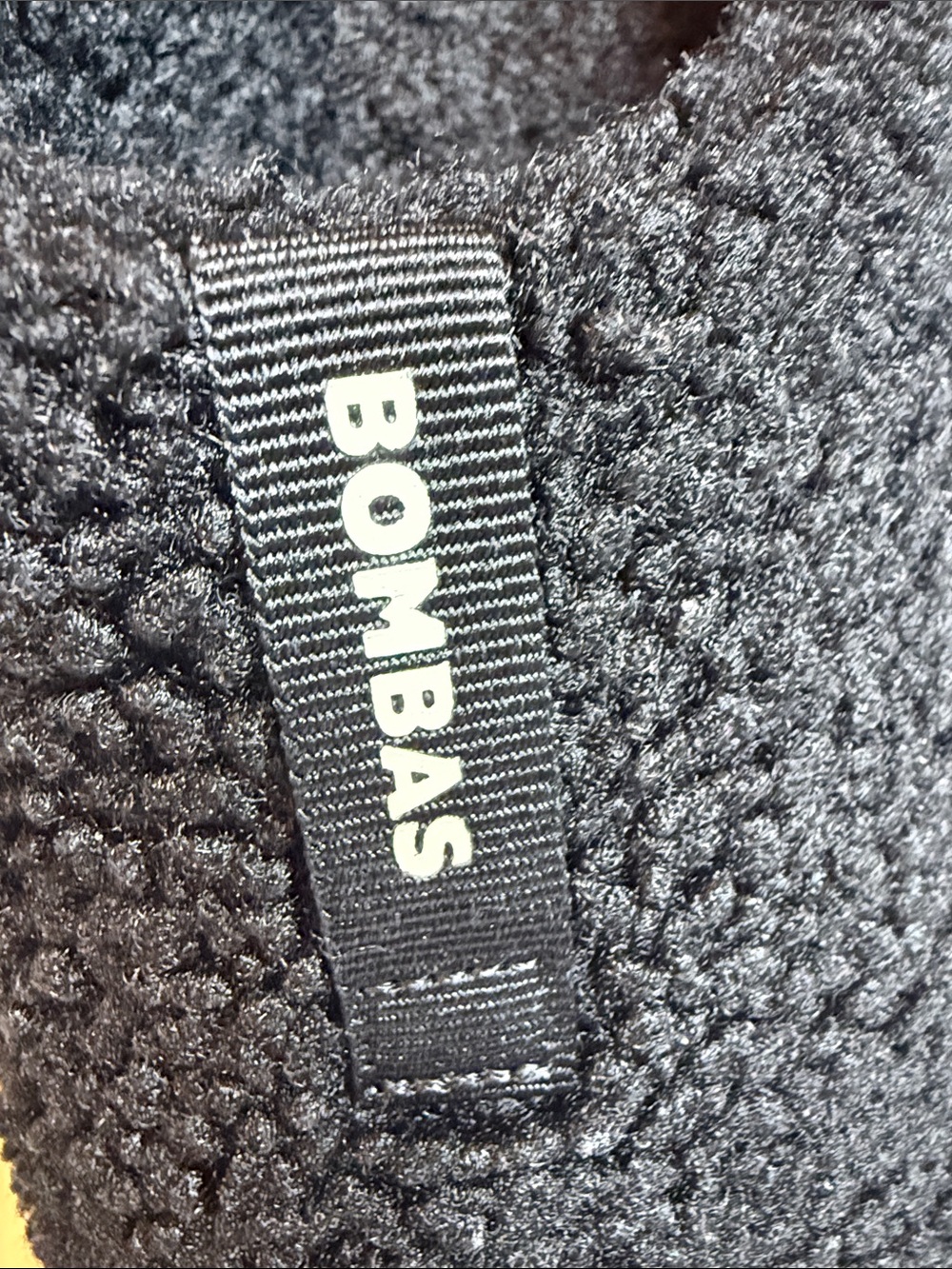 Bombas Black Sherpa Slip-On Clogs women size 7 soft, cushion slippers - Picture 9 of 9